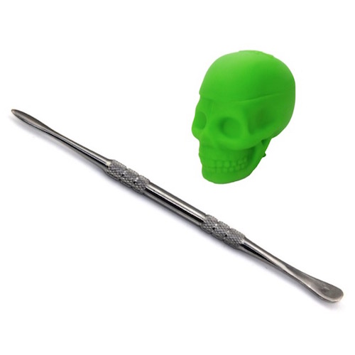 dabber with silicone jar skull green