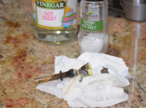 Cleaning a bong bowl how-to-clean-a-bong-bowl