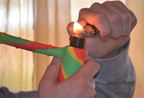 Pro Tips for using a bubbler using-a-silicone-bubbler