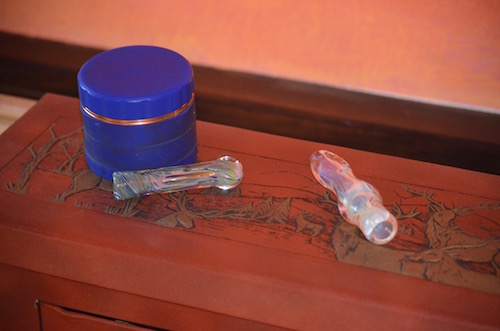 Chillum Pipe Online chillum-pipes-and-herb-grinder