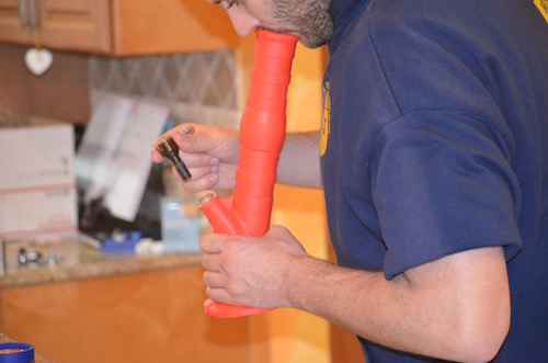 How to use a Silicone Bong using-a-silicone-badass-bong