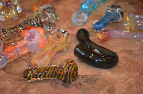 Smoking Pipe Variation smoking-pipes-on-table