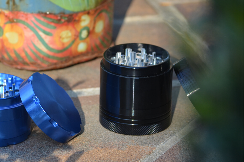 vibrating-sharpstone-herb-grinder